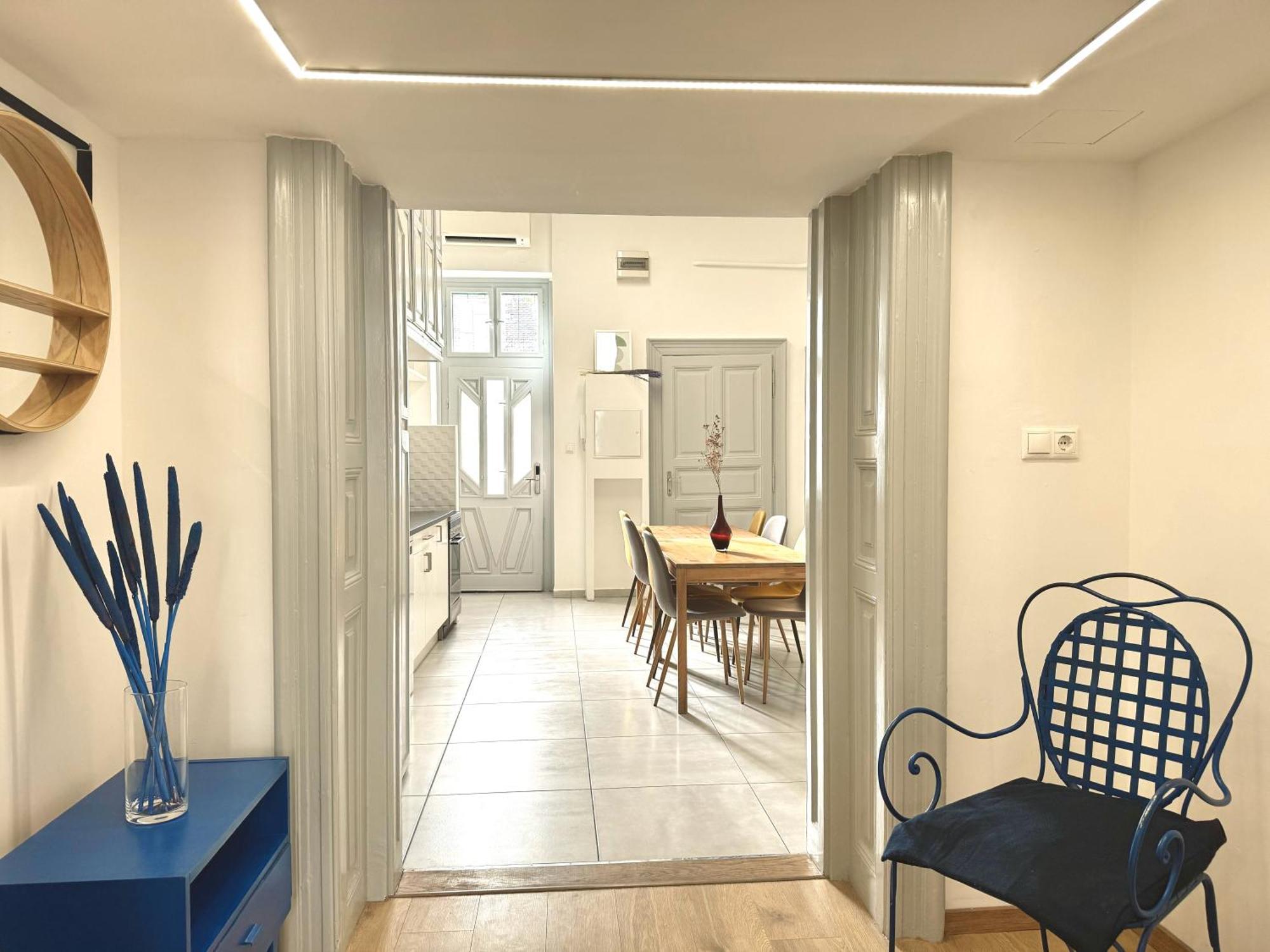 On In The Center 3 Br Apartment
